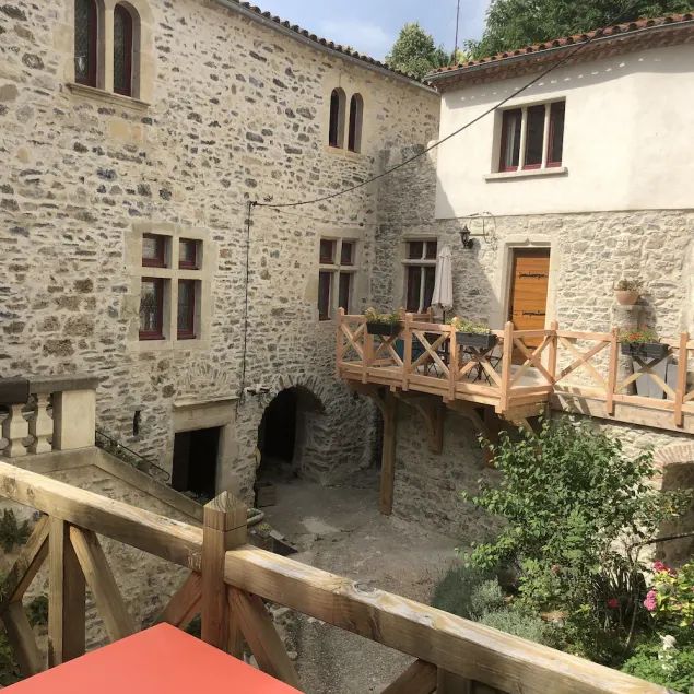 17-seater cottage Château d'Albignac - Image 1