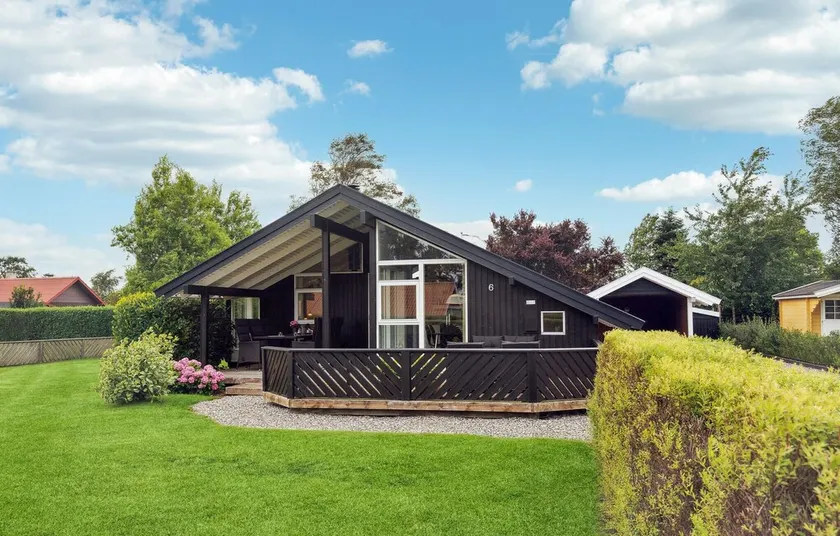 2 Bedroom Stunning Home In Odder - Image 1