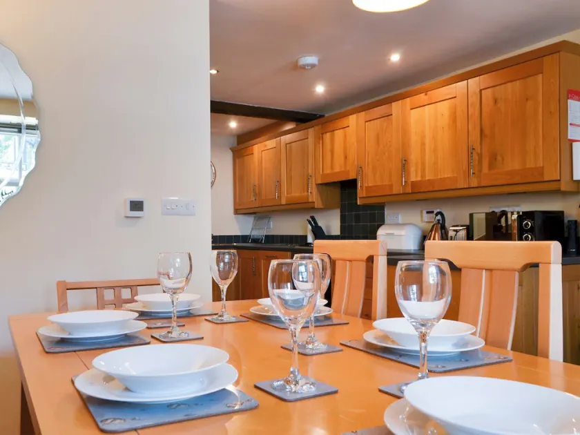 3 bedroom accommodation in Bowness-on-Windermere - Image 1