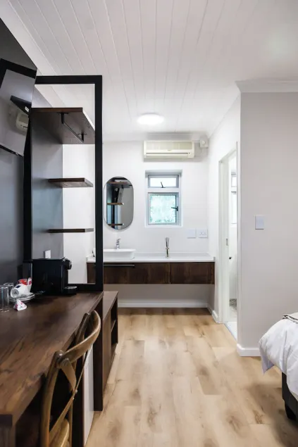 Skinkikofi Guest House - Image 1