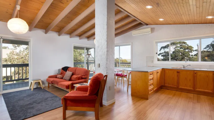 Seaside Retreat in Rhyll - Image 1