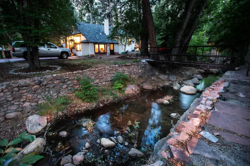 Creekside, steps to the Broadmoor, close to Zoo, Seven Falls, hike from house - Image 1