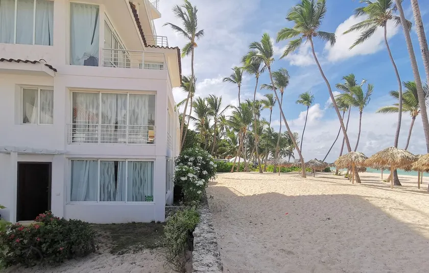 Beachfront Condo Ocean View - Image 1