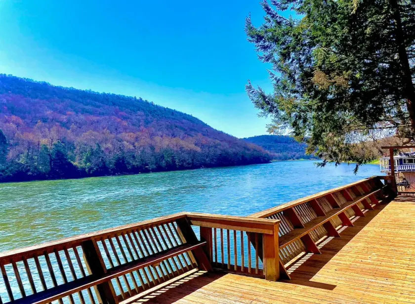 Riverfront Paradise - Image 1
