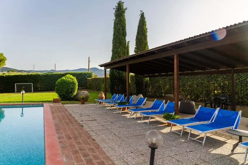 Apartamento de férias \"Capracotta - Sole\" na Maremma com 2 terraços, piscina e Wi-Fi - Image 1