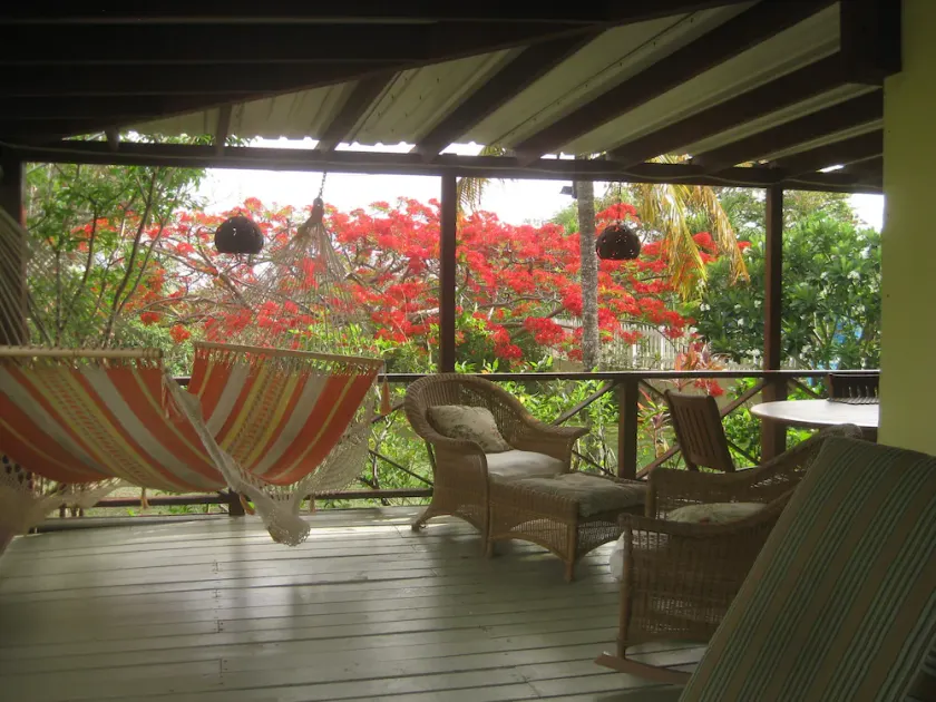 Hummingbird Nr Holetown  2 bed  with pool - Image 1