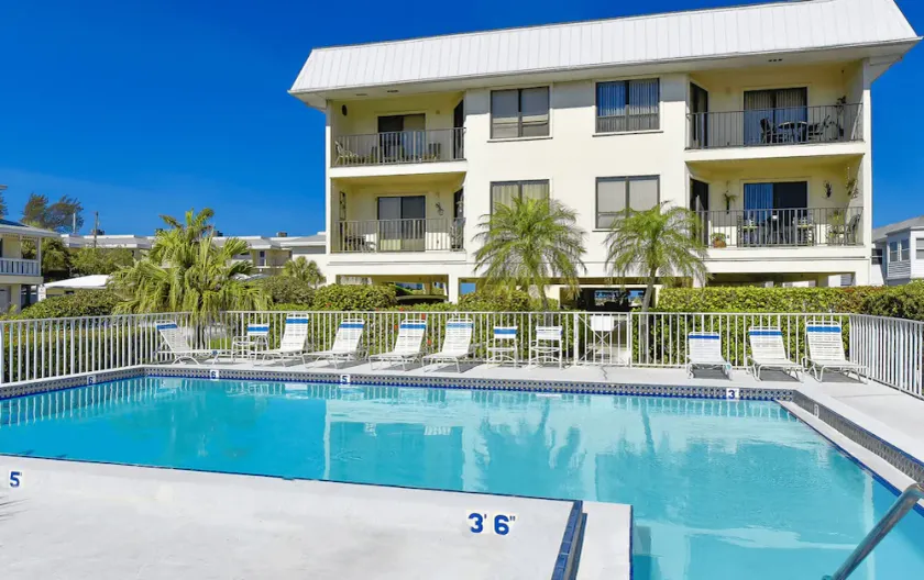 Beach View 207-Private Beach Access-Free Wi-Fi-Heated Pool-2 Balconies - Image 1