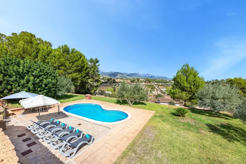 Villa 'Can Mirló' with Mountain View, Pool & Wi-Fi - Image 1