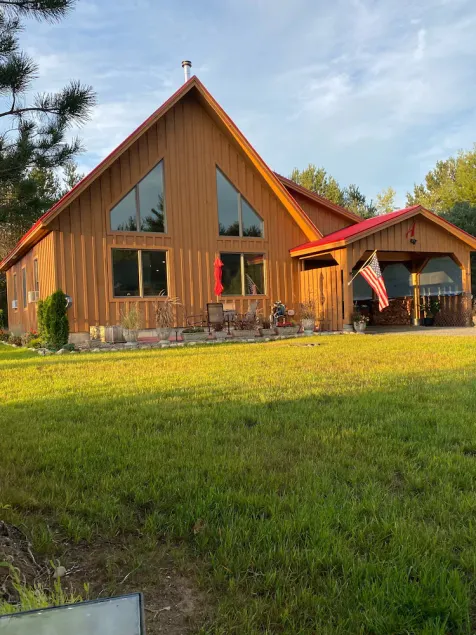 The light is gorgeous here! Newly Constructed Home On the Ammonoosuc River! - Image 1
