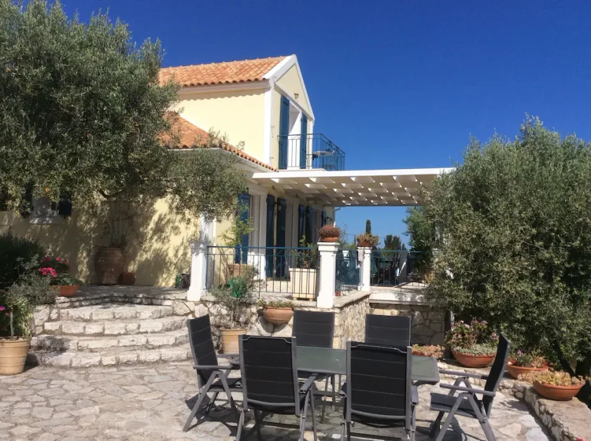Villa Lithia With Private Pool And Exceptional Sea Views - Image 1