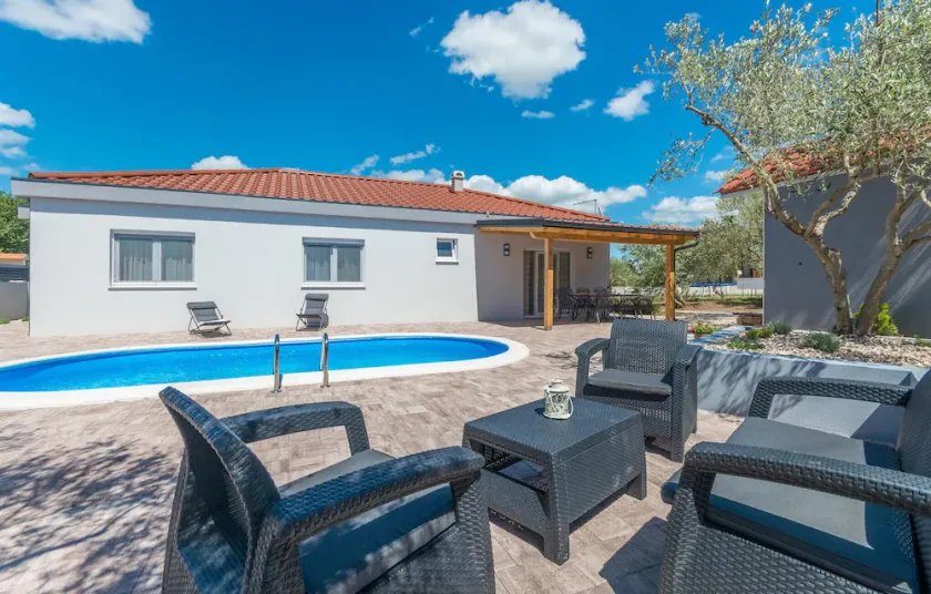 Lovely home in Sikovo - Image 1