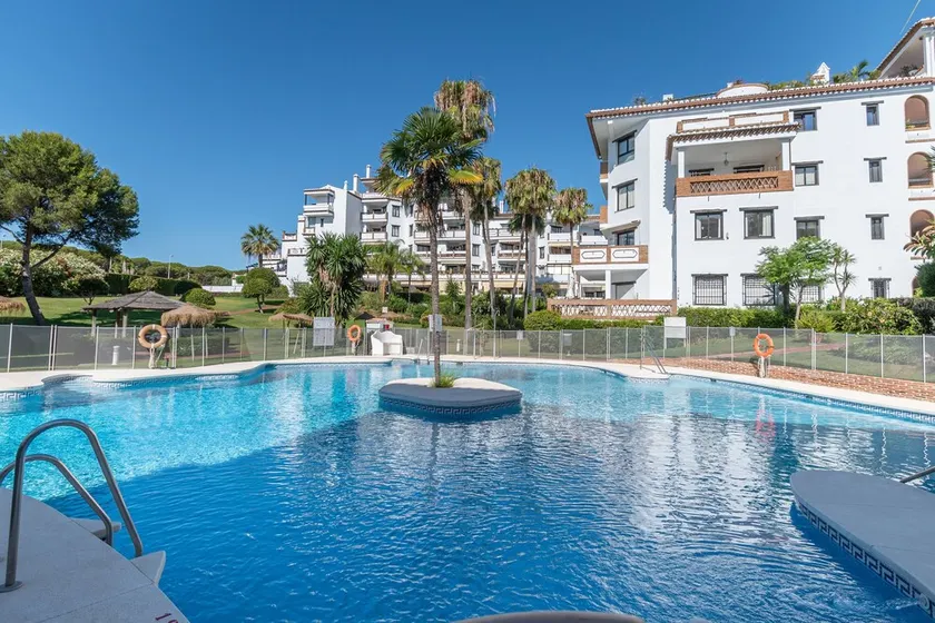 Outdoors apartment labandera at the gates of Marbella - Image 1