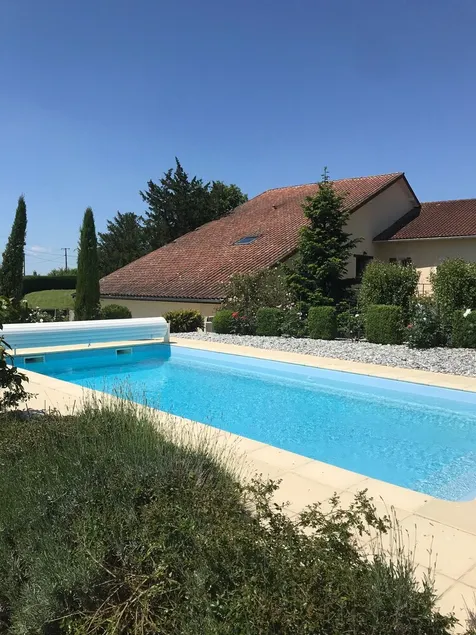 MAISON FAMILIALE DE CHARME - Image 1