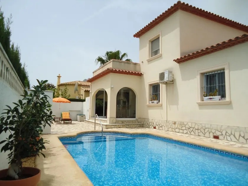 Denia, Els Poblets, casa de sonho,, nova piscina moderna, privada, Wifi - Image 1