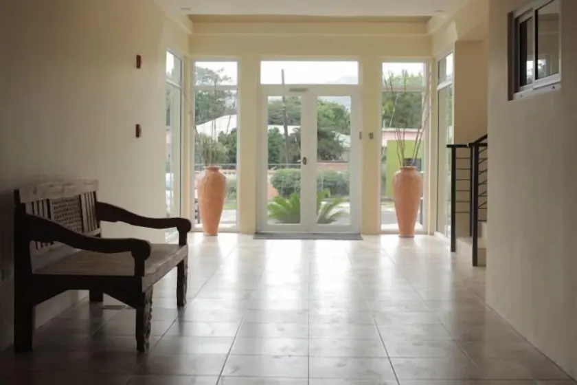 Kingston Apartment at Tres Vista - Image 1