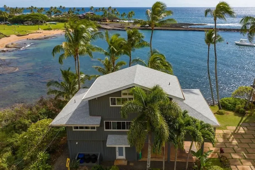 Kauai Bay House – Oceanfront w/ A/C & PBAC - Image 1