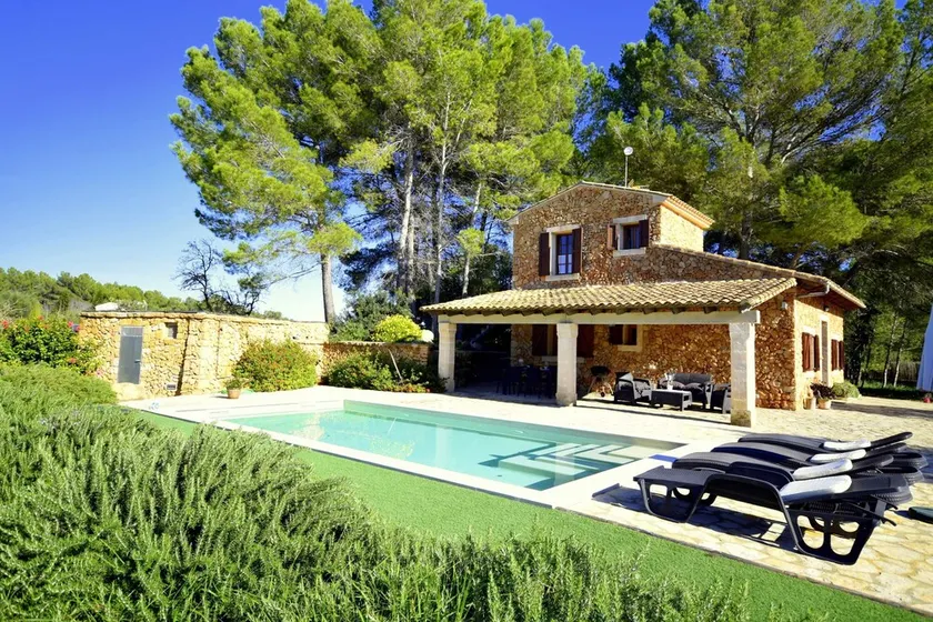 44246 Finca-klostret, Spanien - Image 1