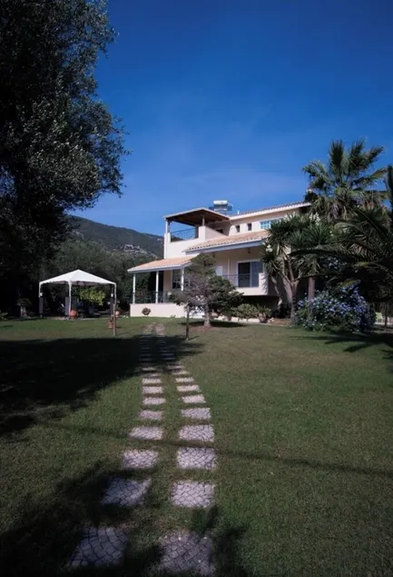 Sunny Garden villa - Image 1