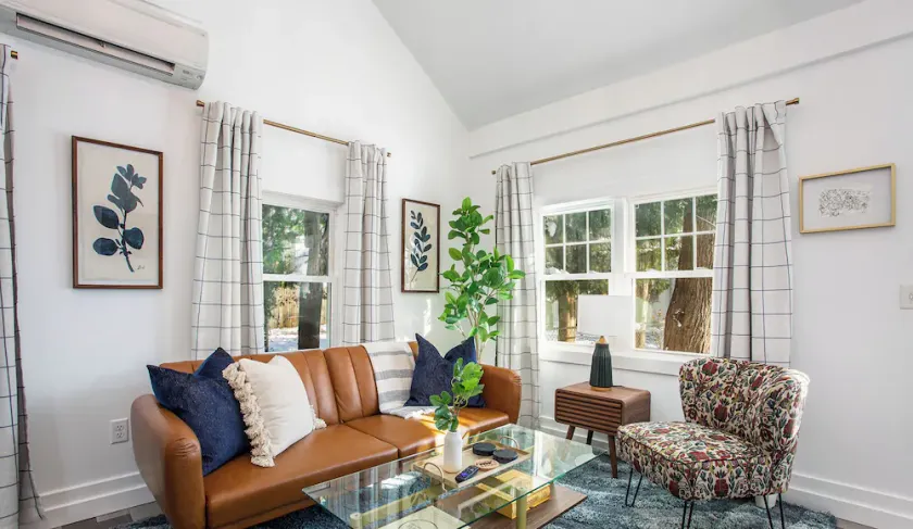 Cozy Stylish Cottage In the City, Close to Everything GR, Extended Stay Welcome - Image 1