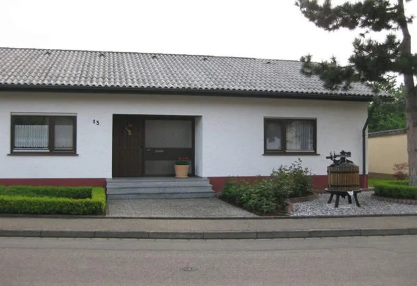 Apartment Dirr - Apartment 80 m², UG, 1 bedroom, 1 living room / bedroom - Image 1