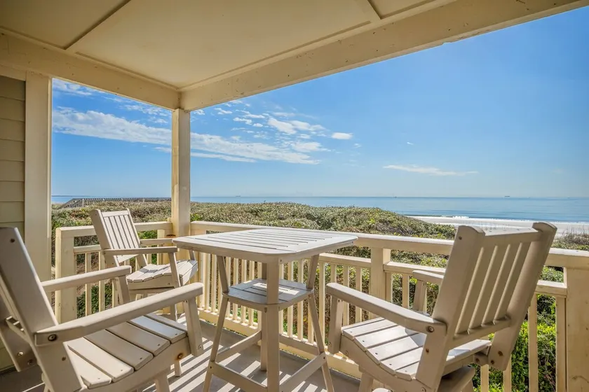 405 Dolphin Crossing: Private Balcony, Oceanfront Pool - Image 1