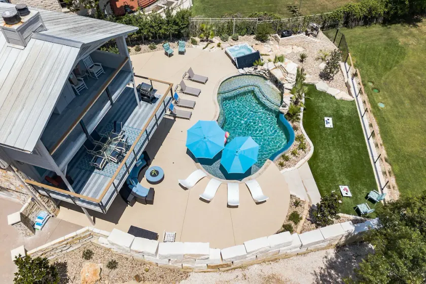 Pool-Schlucht-Hütte auf See Travis, Austin Texas - Image 1