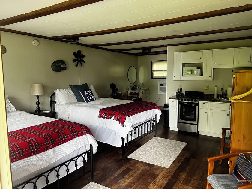 Birch Point Resort Kitchenette #14 - Lake Nelson, Hayward - Image 1