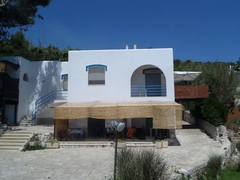 Salento tre-værelses lejlighed i en villa ved havet - Image 1