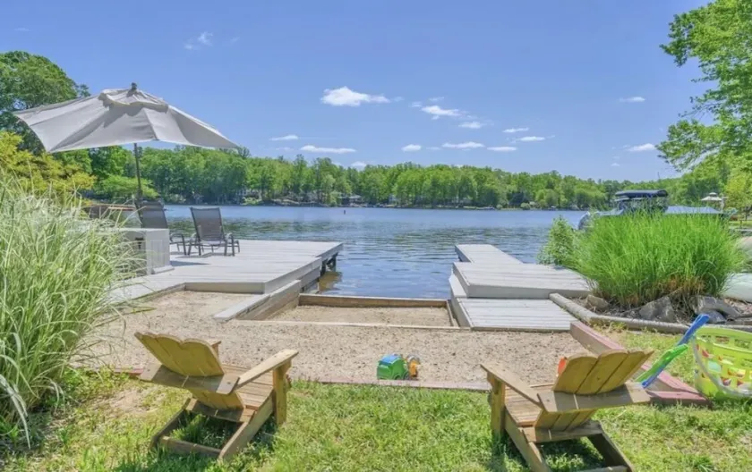 Family Friendly Lakefront Home - Image 1