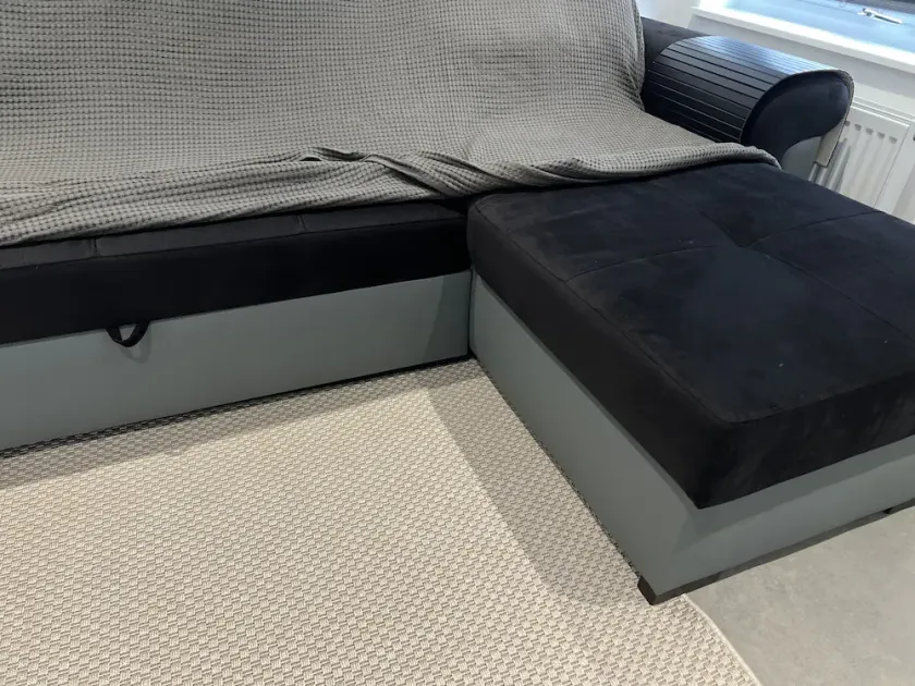 Luxury 1 bed apartment + 1 Sofa Bed - Image 1