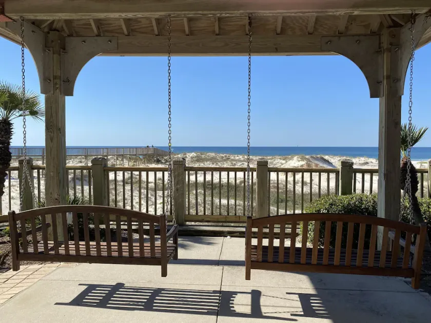 Flucht zum abgelegenen Beach Club Resort 202 Doral - Image 1