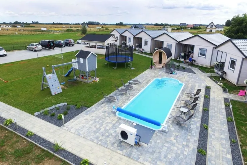 Holiday homes with pool, jacuzzi and sauna - Image 1