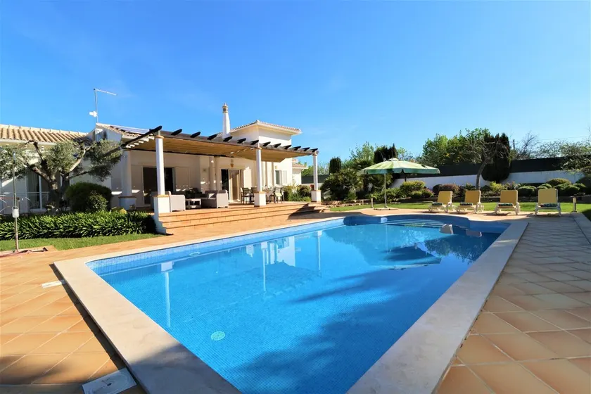 Villa Jóia - 3 Bedroom Villa with Swimming pool in Boliqueime, near Vilamoura, Algarve - Image 1