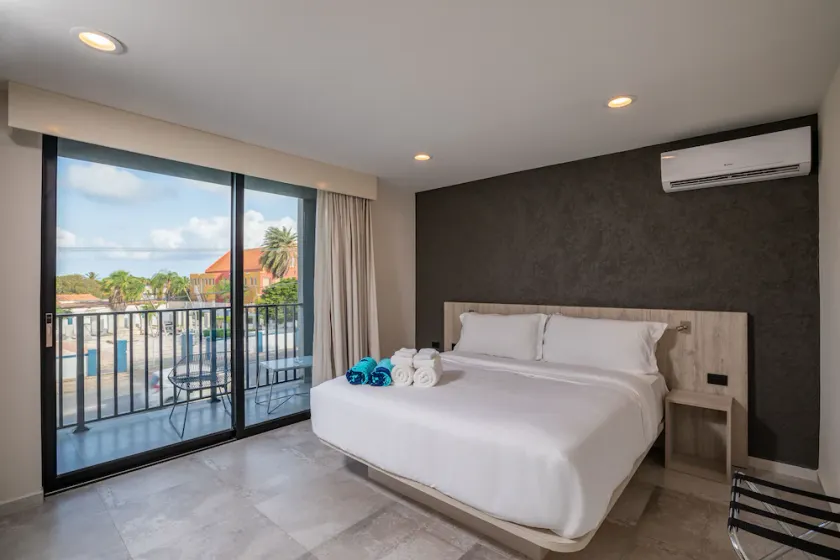Rooftop Pool w/Lounge Area-1BE1BA Sleeps 2 #A6 - Image 1