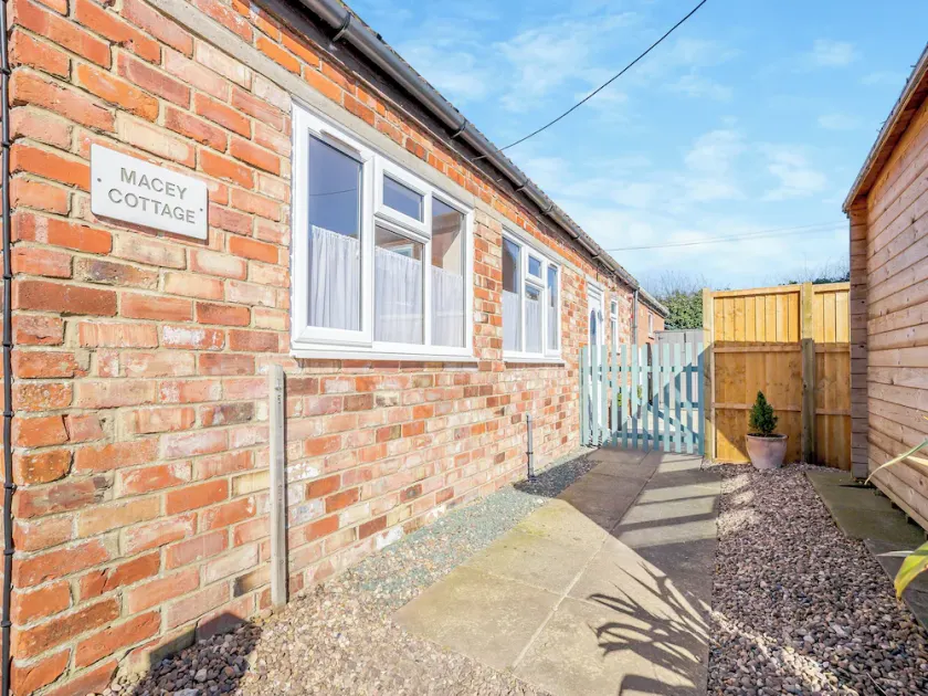 Macey's Cottage - Uk42146 - Image 1
