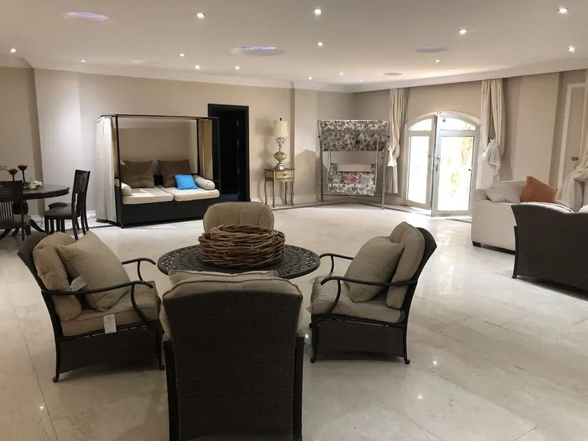 Private resort type condo setting with full access to garden and pool - Image 1