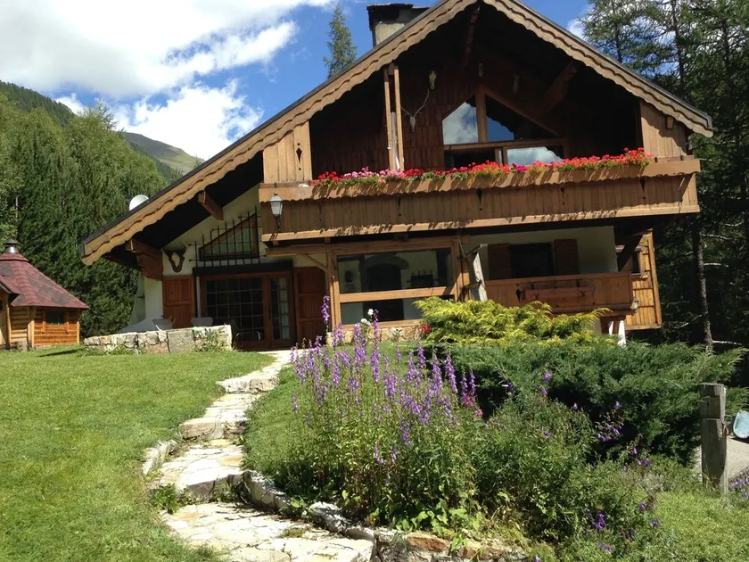 Très beau chalet spacieux, confortable bien orienté, plein sud avec jardin. - Image 1