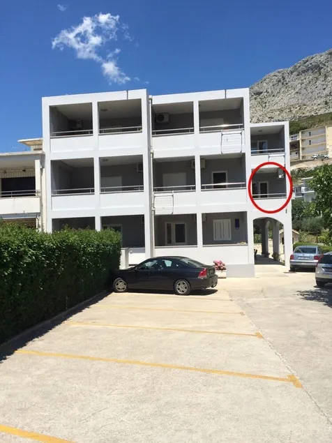 Apartment in Omiš with Seaview, Balcony, Air condition, WIFI (3422-1) - Image 1