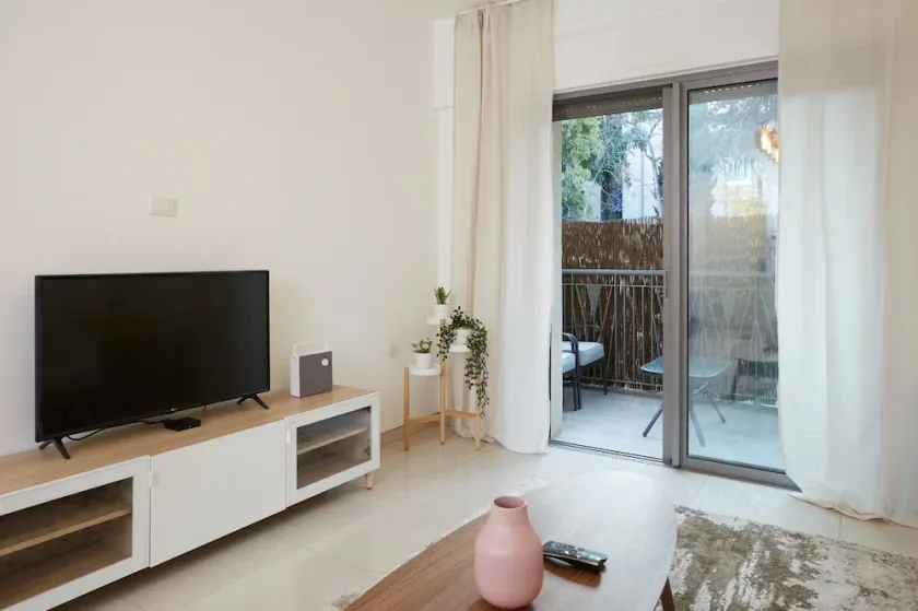 - Brand New Flat Haneviim Street - - Image 1