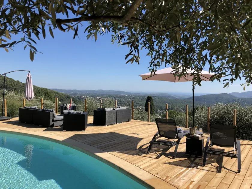 Belle maison moderne avec vue imprenable sur la mer et piscine privée - Image 1