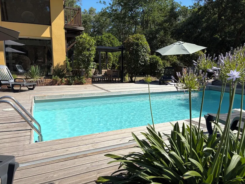 Villa Maïalen Large family home with swimming pool & leisure facilities, between ocean and lake - Image 1