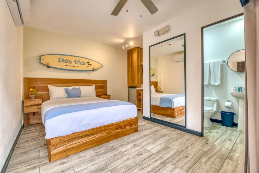 New Amazing 1bd/1ba Apt Walking distance to Ocean - Image 1