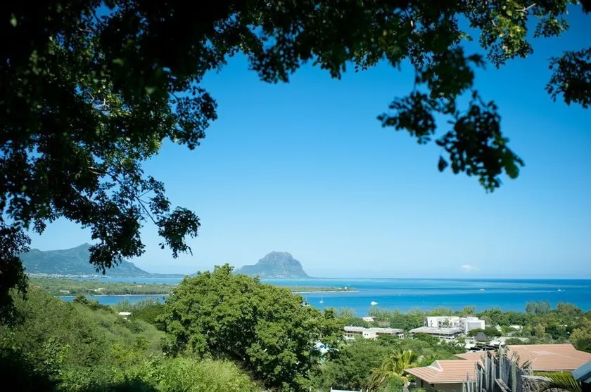 Appartamento con splendida vista mare e montagna - Image 1