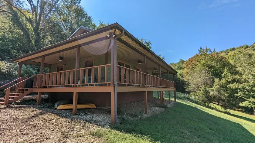 Gorgeous Cabin with Panoramic Mountain Views! - Image 1