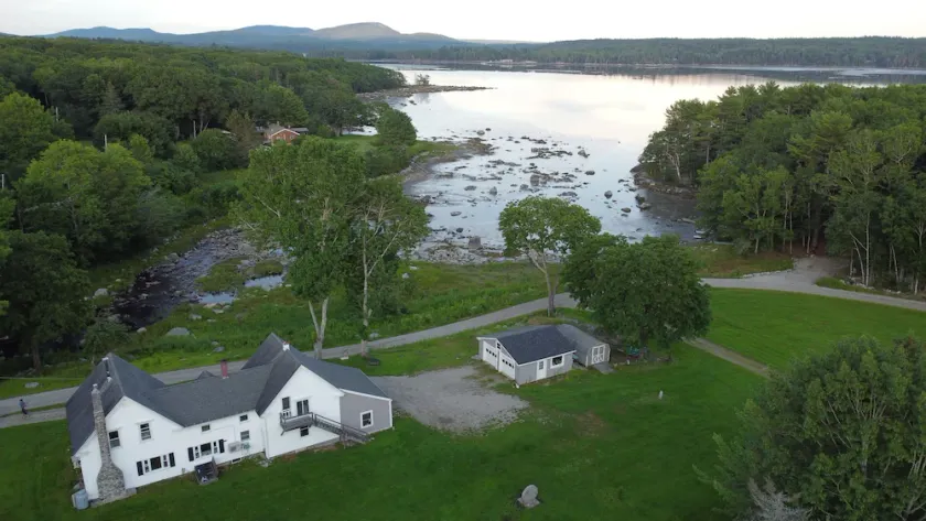 Waterfront House close to Acadia National Park - Image 1