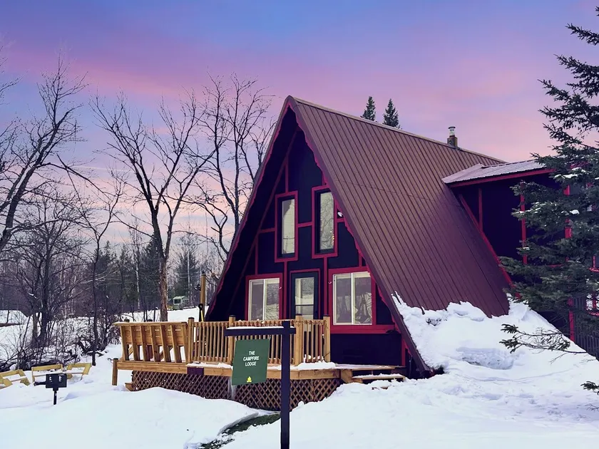 THE CAMPFIRE LODGE @ BIG POWDERHORN MTN WITH HOT TUB - Image 1