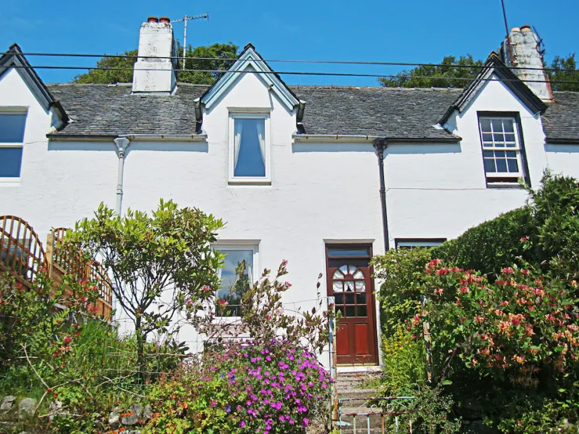 15 Cairnbaan Cottage - Image 1