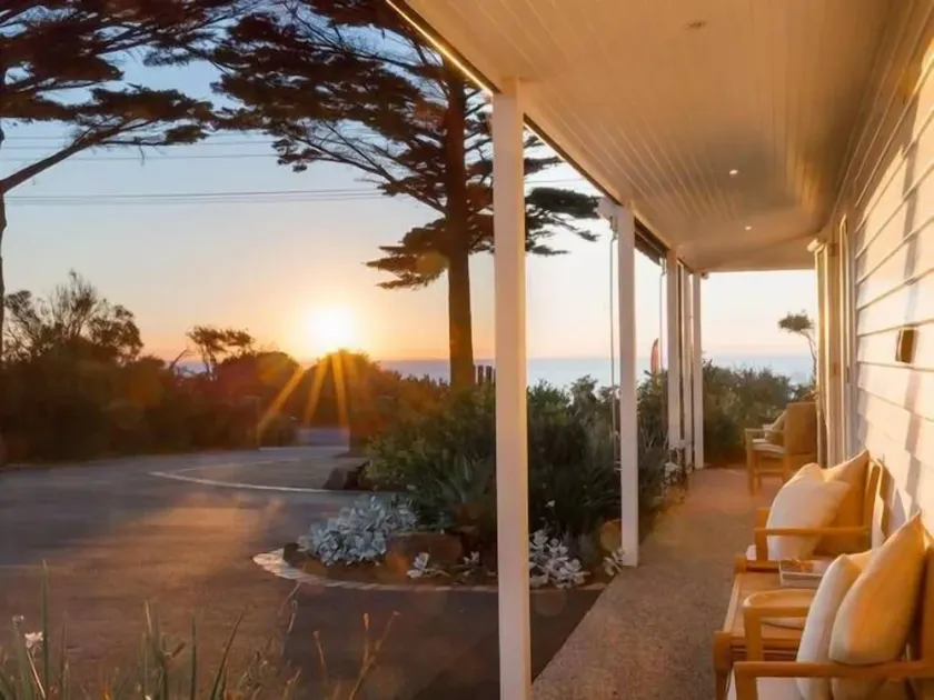 Mt Martha Villas  Stunning Beachfront Accommodation - Image 1