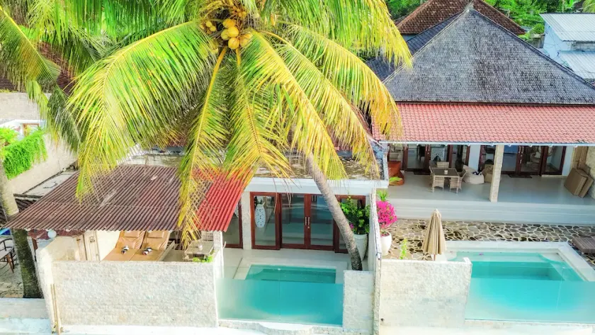 Infinity Pool Oceanfront Luxe Villa Cowrie - Image 1