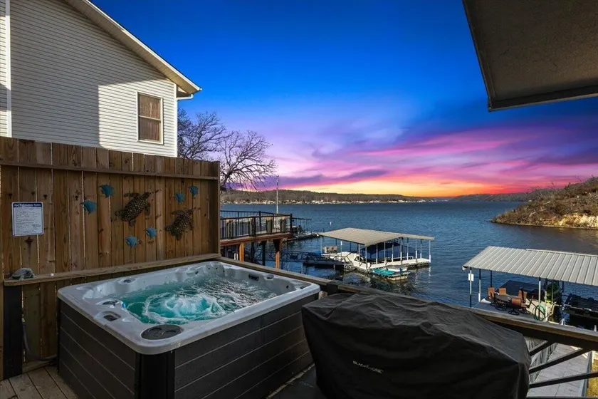 Lakefront Family Retreat w/ Views, Boat Slip - Image 1